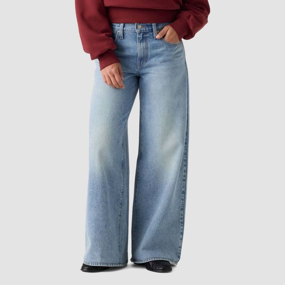 Levi's Women's Middy Wide Leg Pants Medium Wash 30